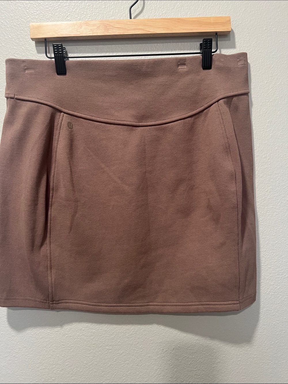 lululemon Scuba HR Mini skirt